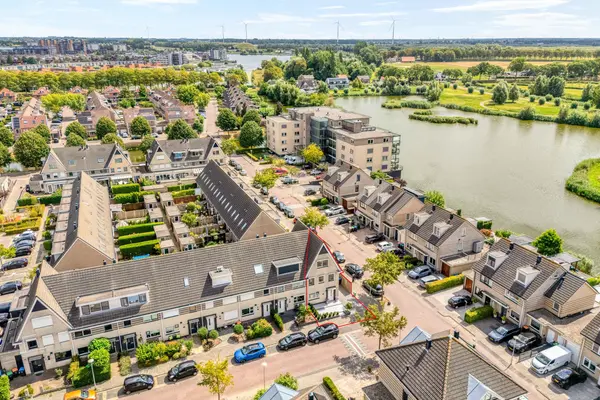 Bezeel 40, RHOON