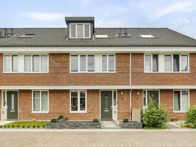 Foto 1 van Asta Elstakstraat 6