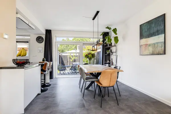 Biezen 4, BARENDRECHT