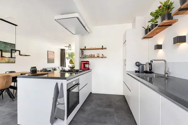 Biezen 4, BARENDRECHT