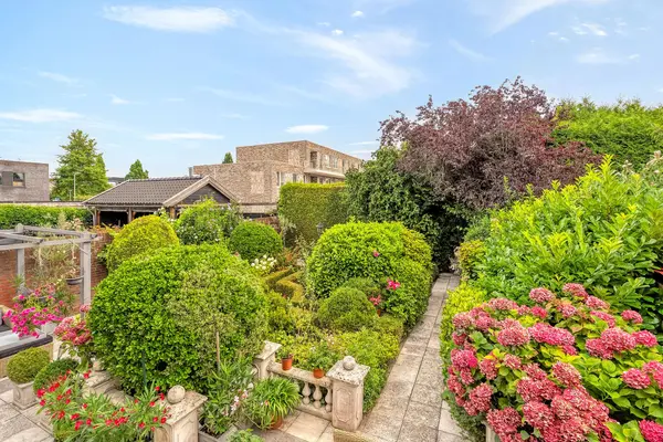 Helfrichstraat 5, BARENDRECHT