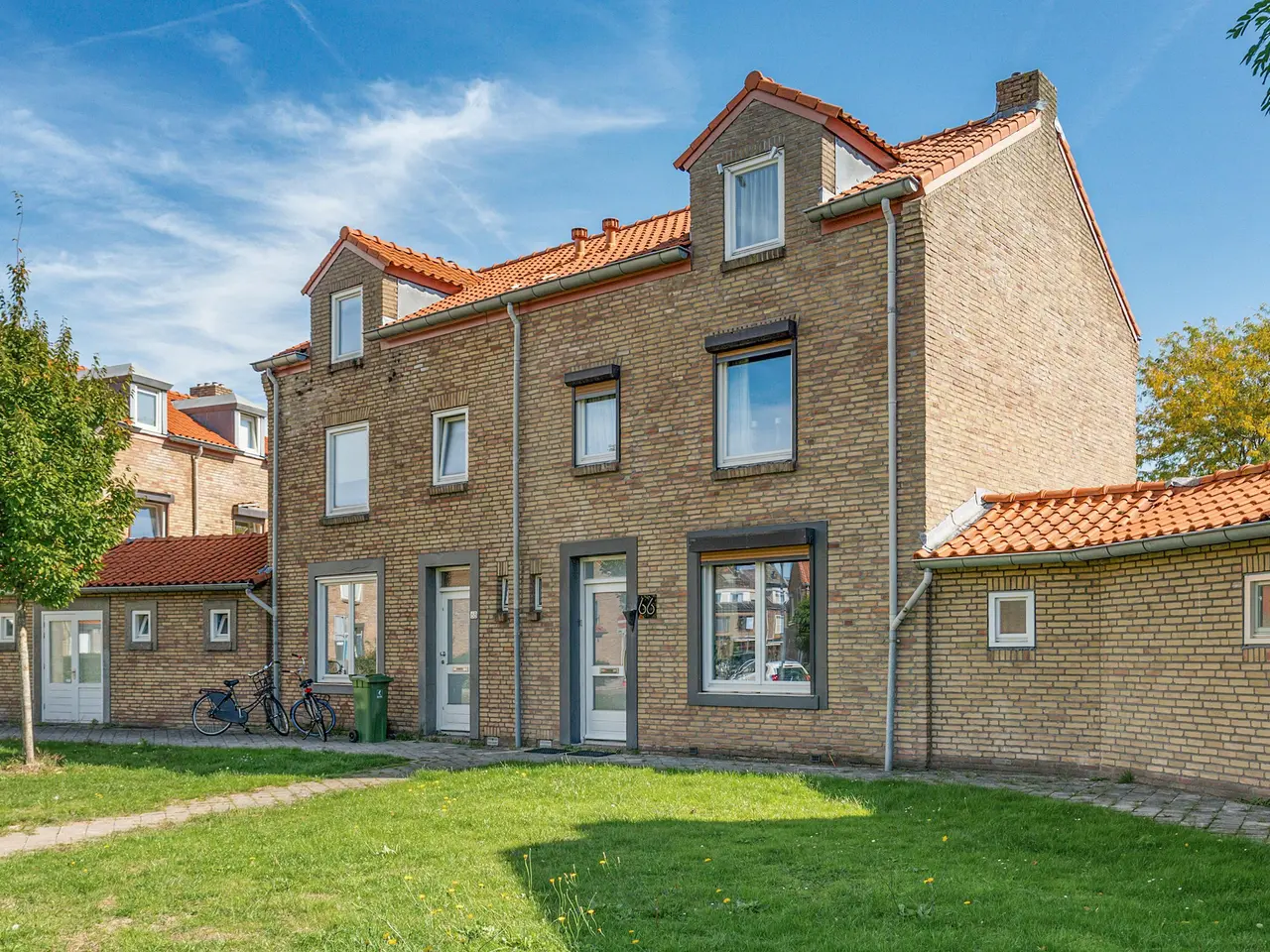 Aalmoezenier Roumenplein 66