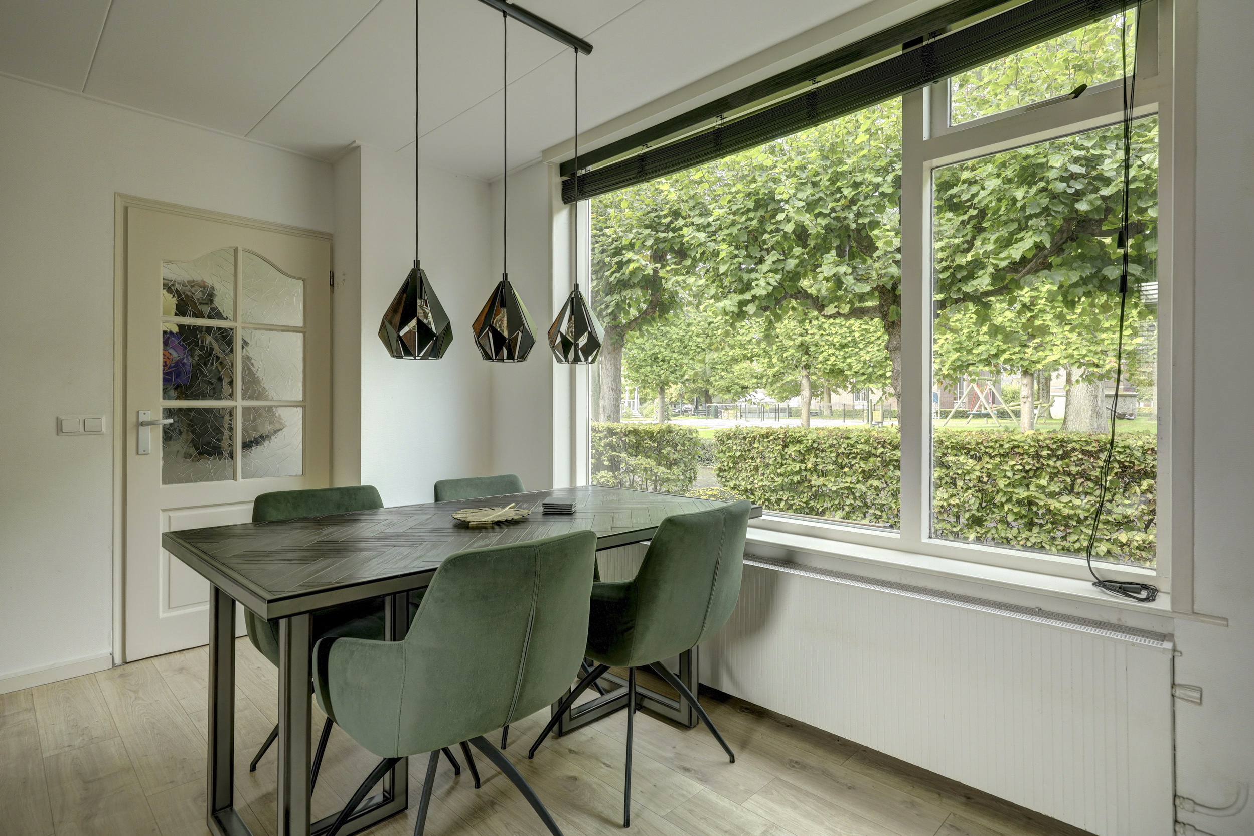 Twee-onder-één-kap te koop: Ring 25, Ouwerkerk