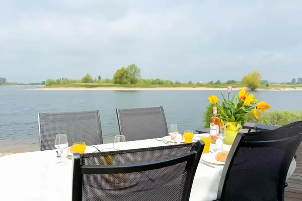 Rijnbandijk 36 84, MAURIK