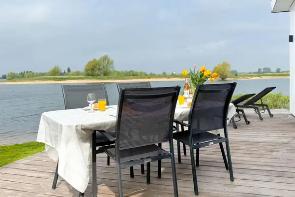 Rijnbandijk 36 84, MAURIK