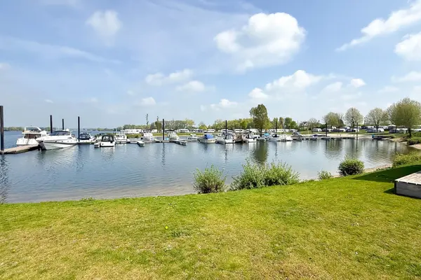 Rijnbandijk 36 84, MAURIK