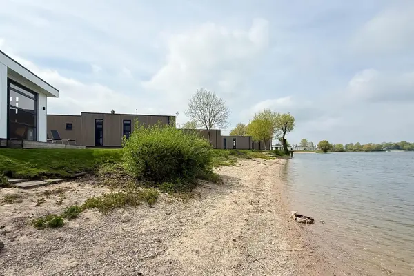 Rijnbandijk 36 84, MAURIK