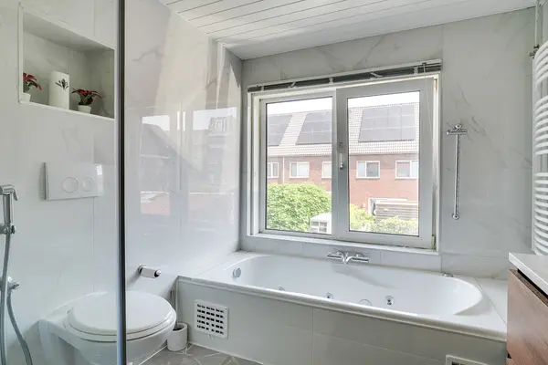 Nyeveltstraat 23, DE MEERN