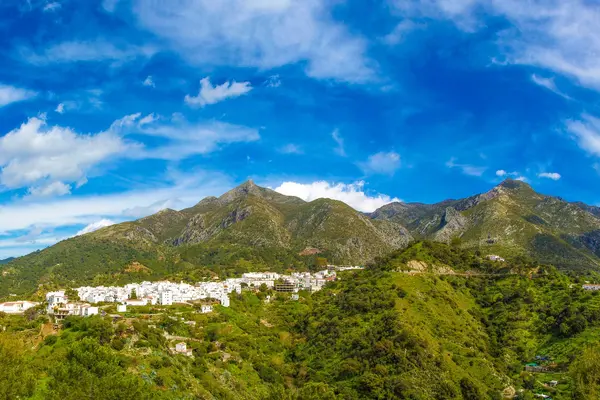 Almazara Views, Forest & Gardens (Costa del sol) , MÁLAGA