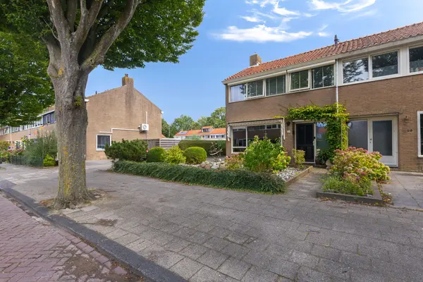 Beukenlaan 21, MIDDENMEER