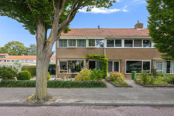 Beukenlaan 21, MIDDENMEER