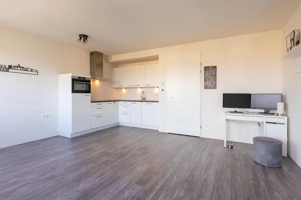 Zandsteen 89, HOORN