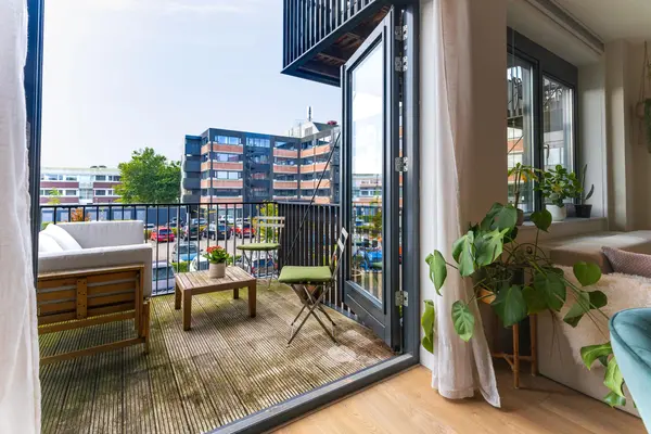 Zandsteen 100, HOORN