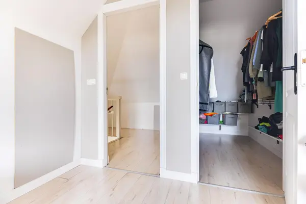De Pauw 6, VENHUIZEN