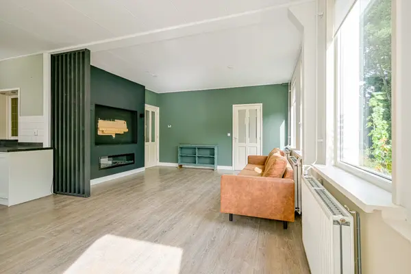 Gedempte Achterburggracht 9, NOORD-SCHARWOUDE