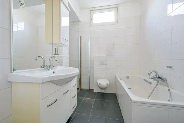 Gedempte Achterburggracht 9, NOORD-SCHARWOUDE