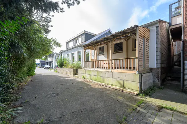 Gedempte Achterburggracht 9, NOORD-SCHARWOUDE