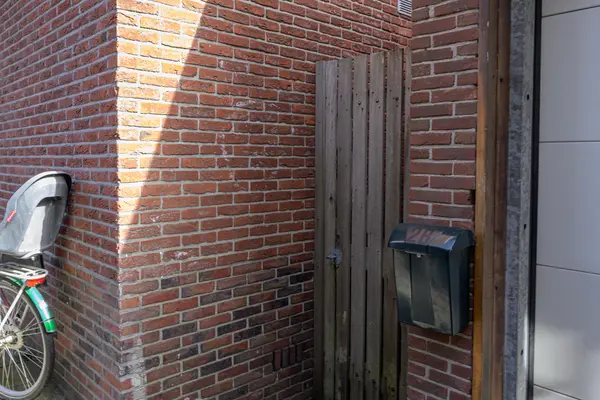 Gedempte Achterburggracht 9, NOORD-SCHARWOUDE
