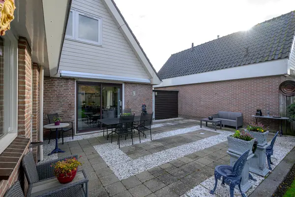 Weidemolen 8, HEERHUGOWAARD