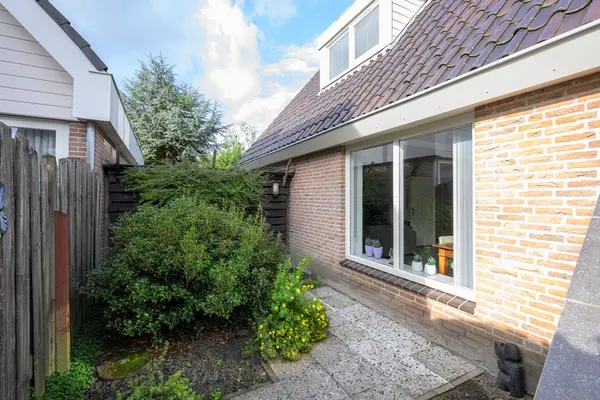 Weidemolen 8, HEERHUGOWAARD