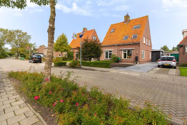 Limmerschouw 25, WINKEL