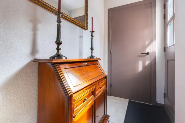 Limmerschouw 25, WINKEL