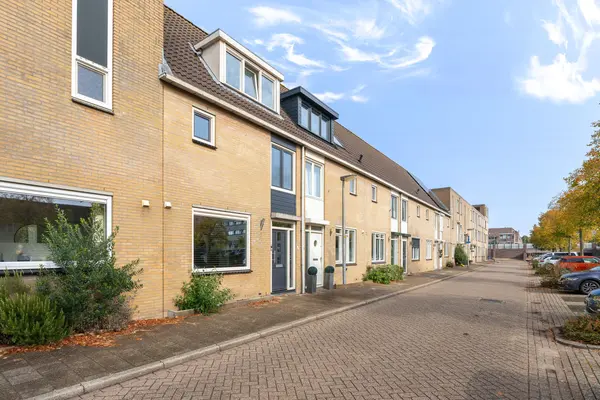 Spaarbekkenkade 9, PURMEREND