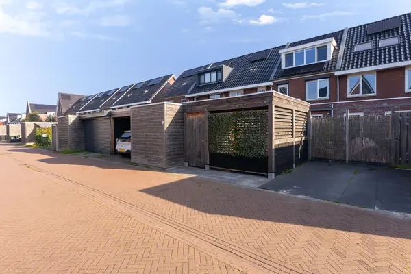 Westerveer 12, ZWAAG
