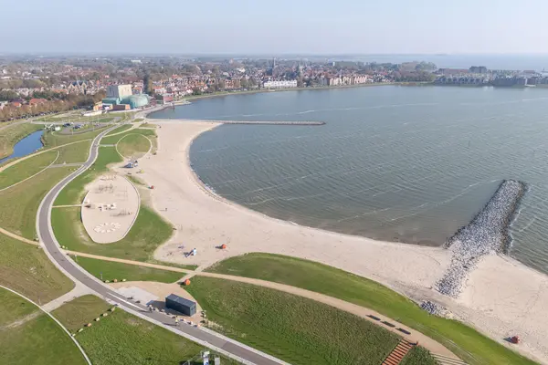 Poolster 241, HOORN