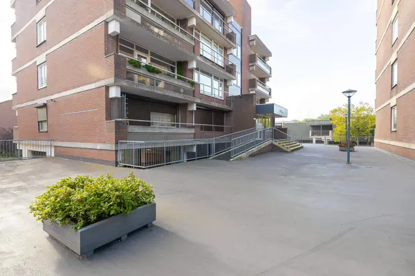 Poolster 241, HOORN