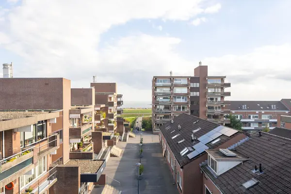 Poolster 241, HOORN