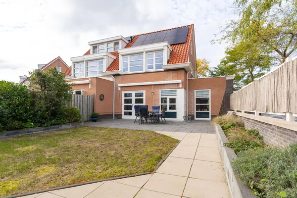 Matissehof 201, HOORN