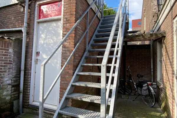 Gedempt Achterom 1, MEDEMBLIK