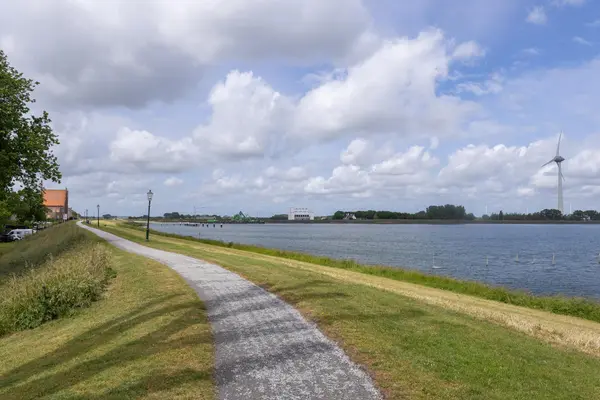 Oude Haven 45, MEDEMBLIK