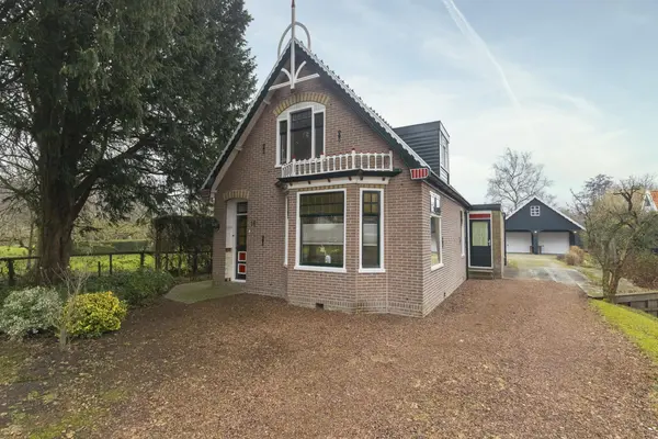 Dorpsstraat 16