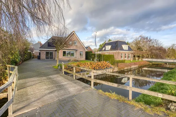 Koewijzend 43A, ZWAAG