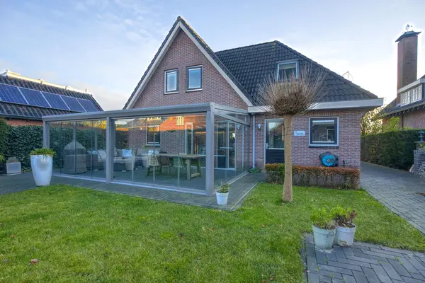 Koewijzend 43A, ZWAAG