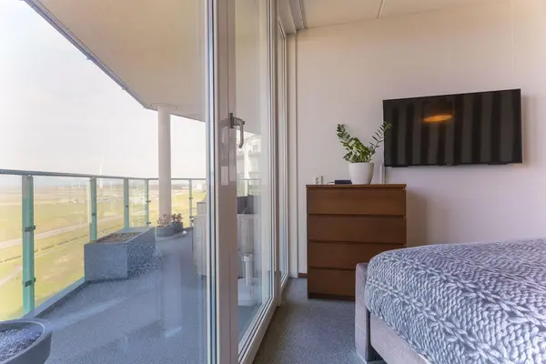 Kaapstander 244, MEDEMBLIK