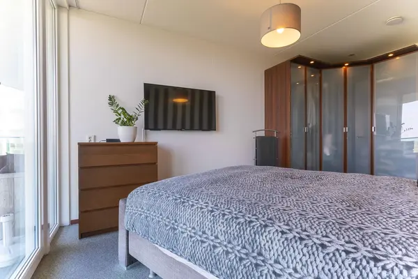 Kaapstander 244, MEDEMBLIK