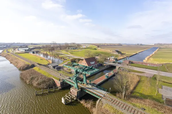 Kaapstander 244, MEDEMBLIK