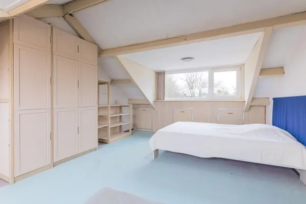 Bessegaard 15, ZWAAG