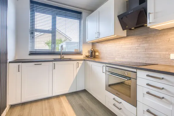 Wever 63, HOORN