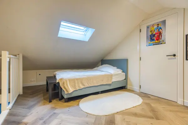 Wever 63, HOORN