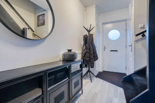 Wever 63, HOORN