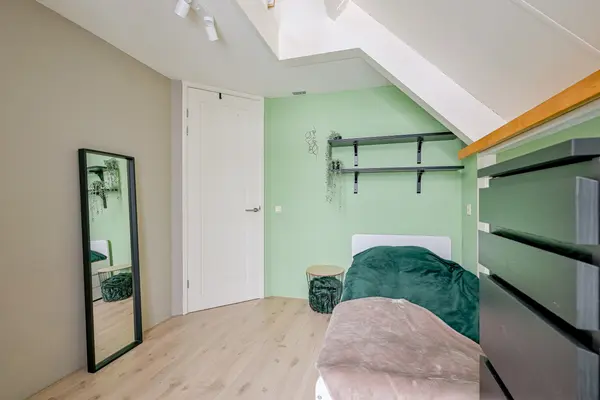 Zwarte Dolfijn 27, HEERHUGOWAARD
