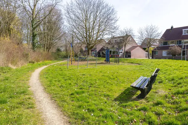 Ceder 85, HOORN