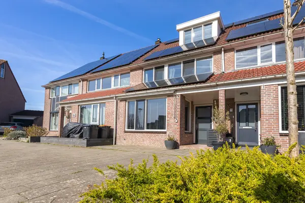 Ceder 85, HOORN