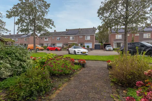 Lijsterbeslaan 24, ABBEKERK