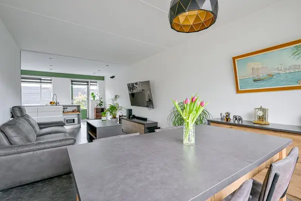 Populierenstraat 55, WINKEL