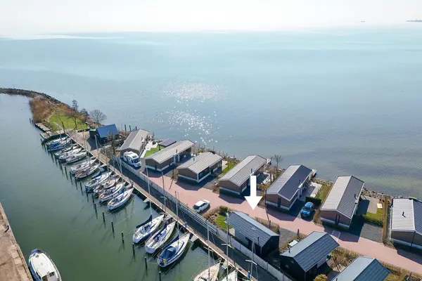 Zuiderdijk 1b 075, BOVENKARSPEL